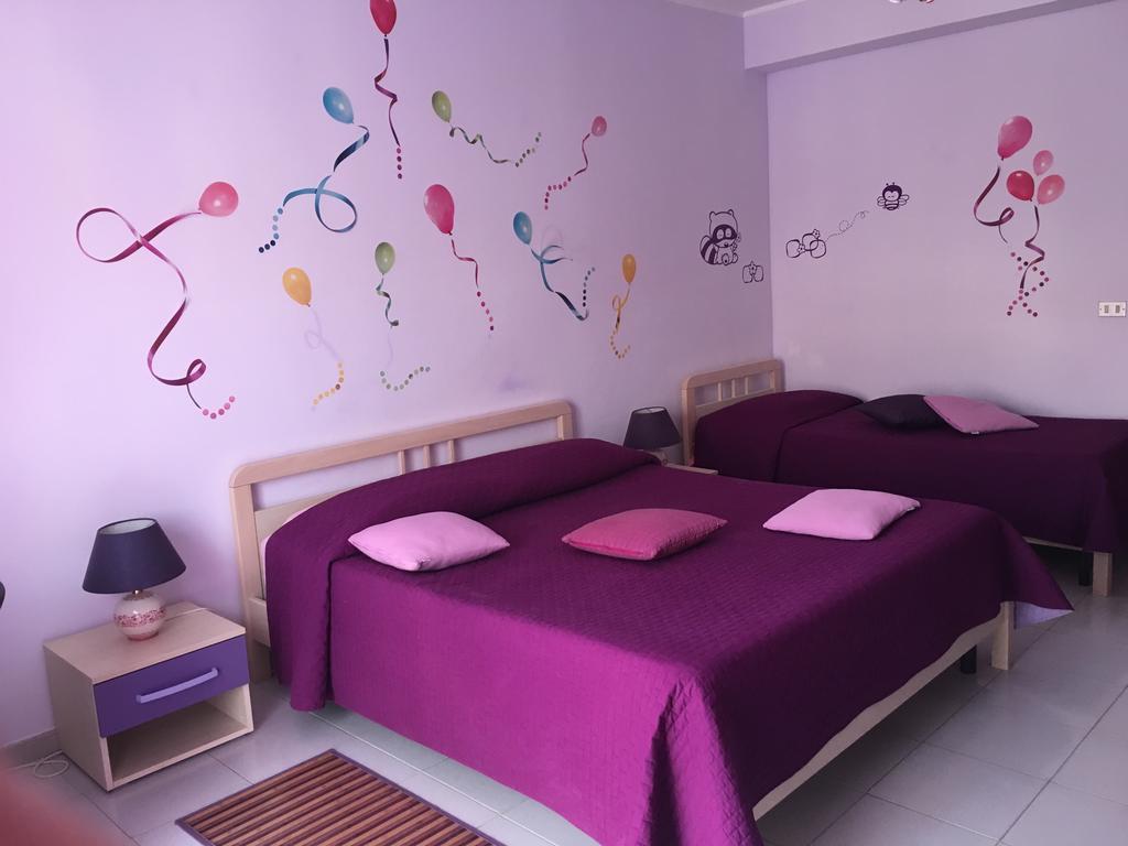 I Colori Dell'Arcobaleno Panzió Santo Stefano di Camastra Kültér fotó